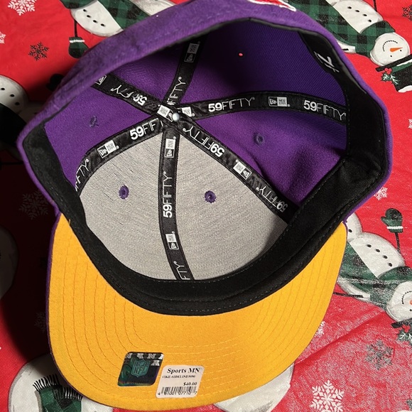 Minnesota Viking nfl fitted size 7 1/2 water repellent - Picture 5 of 6